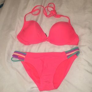 Swimsuit Top Size M Bottoms Size S NWOT